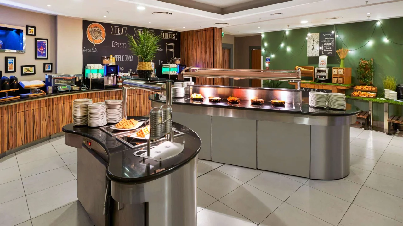 Novotel London West